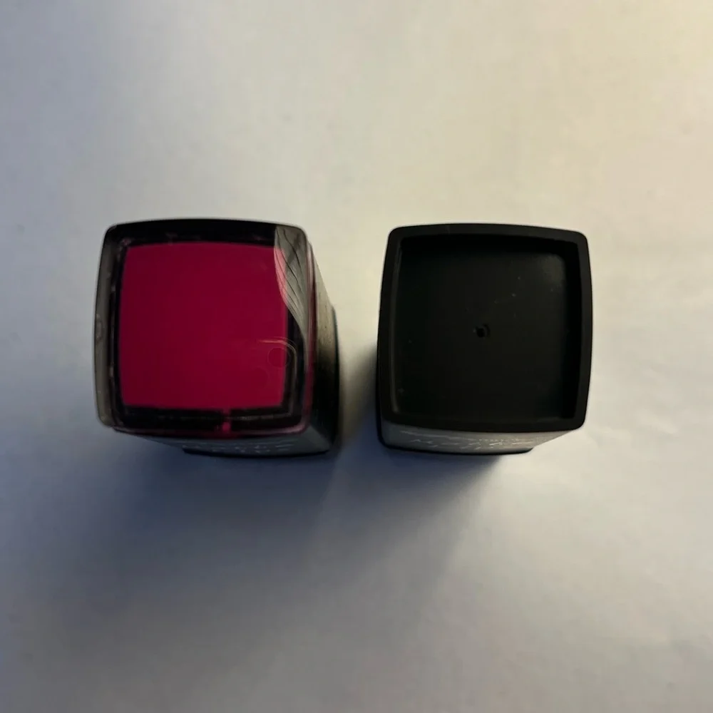 Amuse Matte Lips Lipstick - Vibrant Pink lot of 2